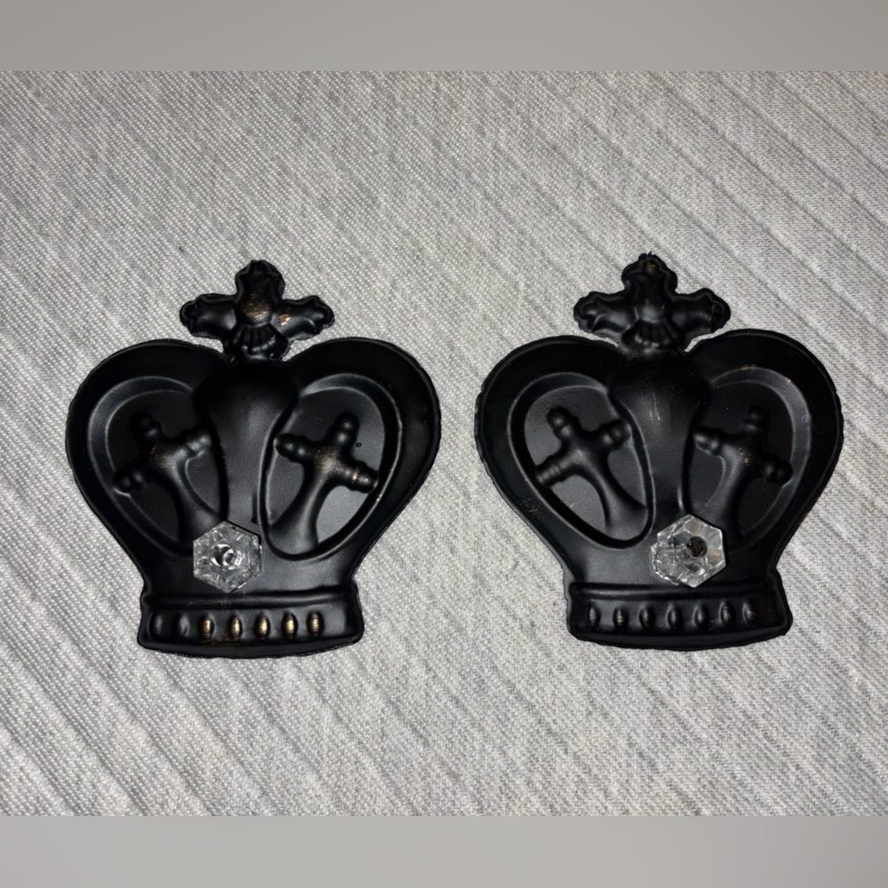 Black Crown Wall Decor Hooks royalty king queen princess cross party organize